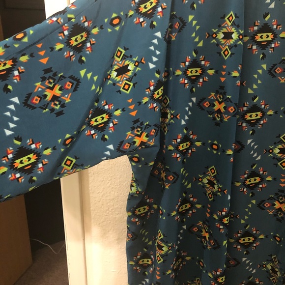 Lularoe Kimono - Picture 3 of 3